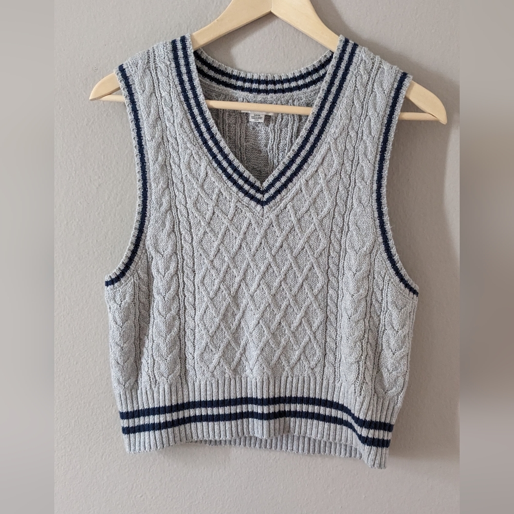 American Eagle Preppy Sweater Vest